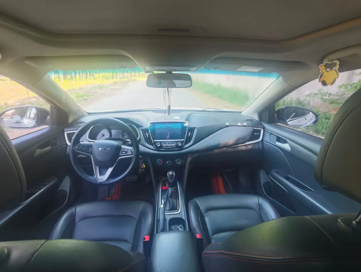 2020 Chevrolet Monza 1.0T 125HP L3 6DCT,autocango,china used car exporter,china ev exporter,chinese used car exporter,chinese used ev exporter