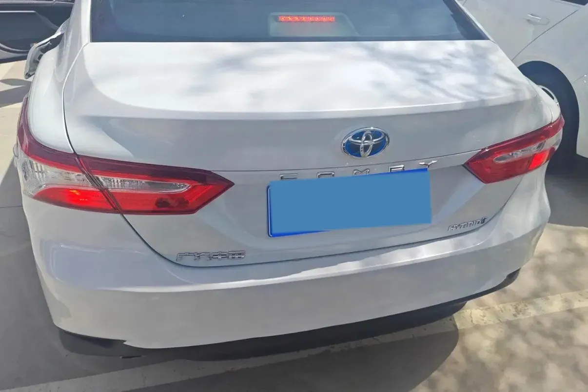 2021 Toyota Camry 2.5L 178HP L4 E-CVT Hybrid,autocango,china used car exporter,china ev exporter,chinese used car exporter,chinese used ev exporter