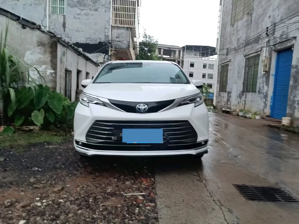 2021 Toyota Sienna 2.5L 192HP L4 E-CVT Hybrid,autocango,china used car exporter,china ev exporter,chinese used car exporter,chinese used ev exporter