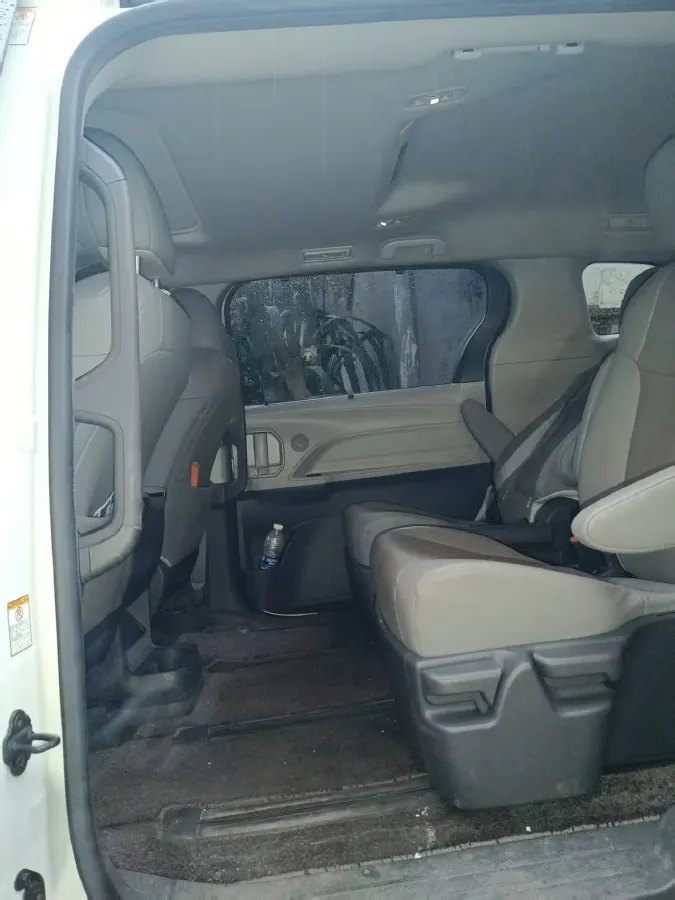 2021 Toyota Sienna 2.5L 192HP L4 E-CVT Hybrid,autocango,china used car exporter,china ev exporter,chinese used car exporter,chinese used ev exporter