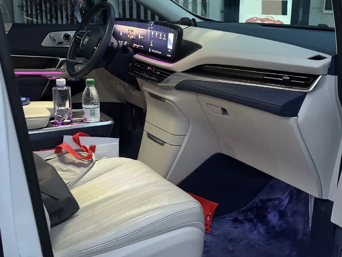 2023 Buick Century 2.0T 237HP L4 9AT,autocango,china used car exporter,china ev exporter,chinese used car exporter,chinese used ev exporter
