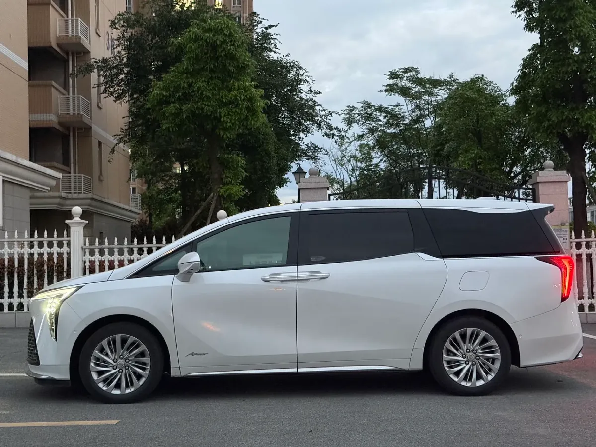 2023 Buick Century 2.0T 237HP L4 9AT,autocango,china used car exporter,china ev exporter,chinese used car exporter,chinese used ev exporter