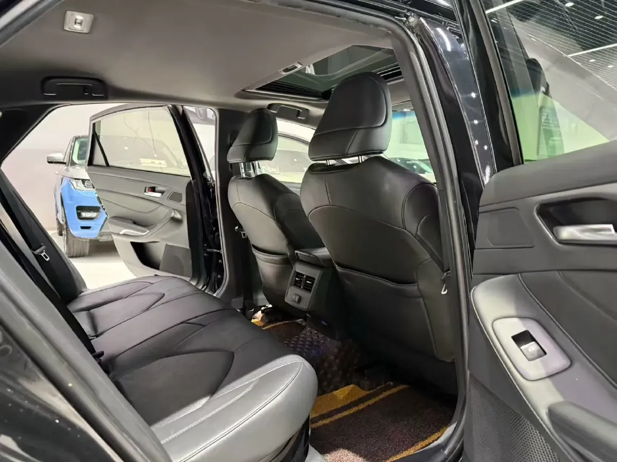 2019 Toyota Avalon 2.5L 178HP L4 E-CVT Hybrid,autocango,china used car exporter,china ev exporter,chinese used car exporter,chinese used ev exporter