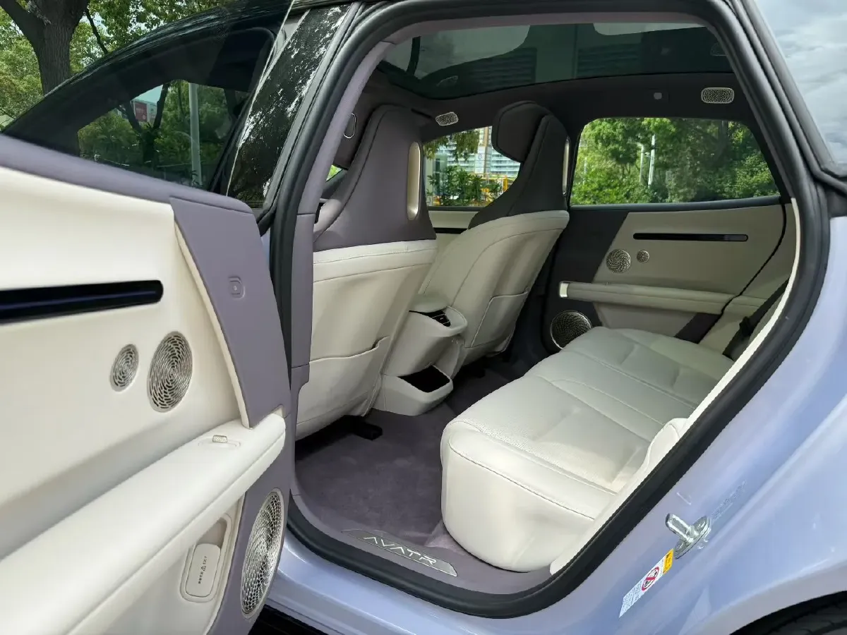 2025 Avatr 06 REEV 156HP REEV,autocango,china used car exporter,china ev exporter,chinese used car exporter,chinese used ev exporter