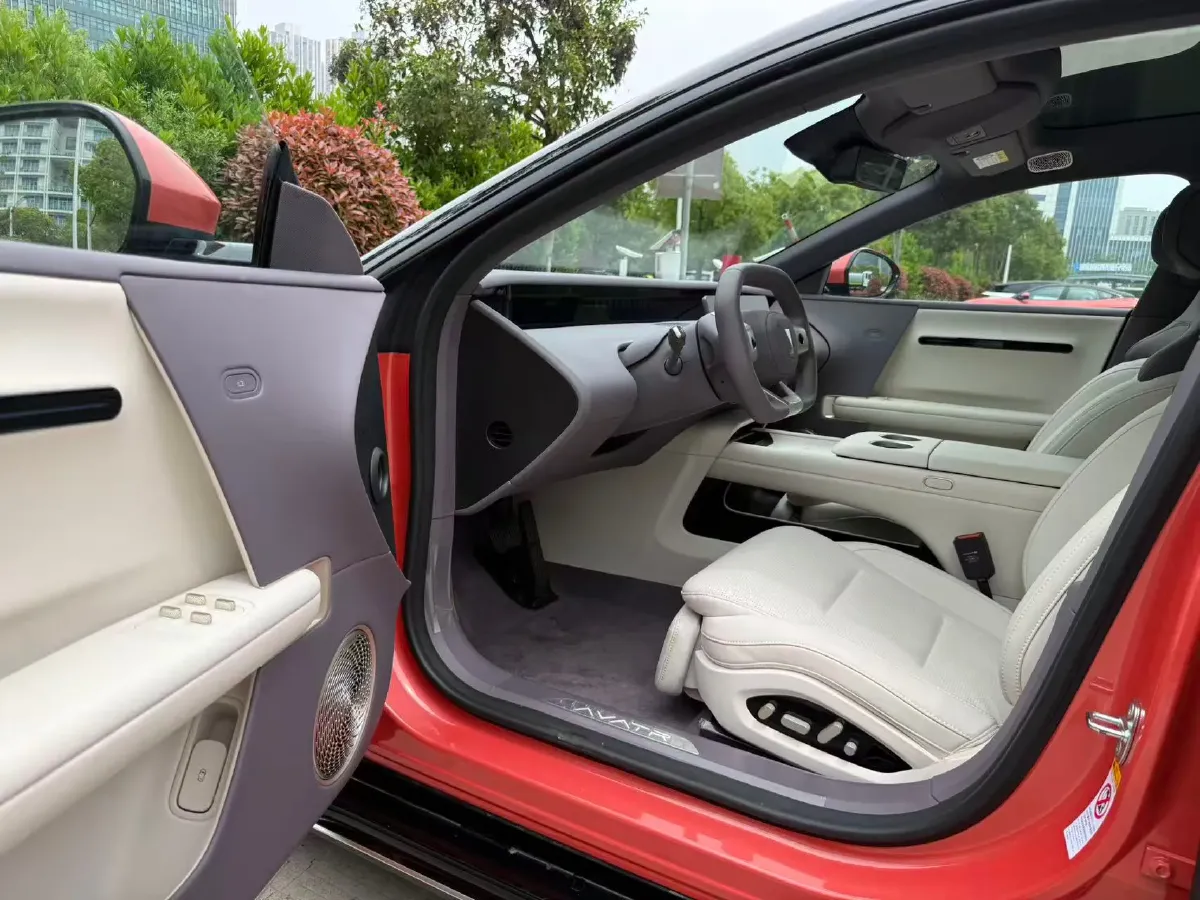 2025 Avatr 06 REEV 156HP REEV,autocango,china used car exporter,china ev exporter,chinese used car exporter,chinese used ev exporter