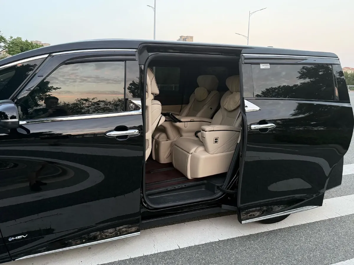 2023 Toyota Vellfire 2.5L 117HP L4 E-CVT Hybrid,autocango,china used car exporter,china ev exporter,chinese used car exporter,chinese used ev exporter