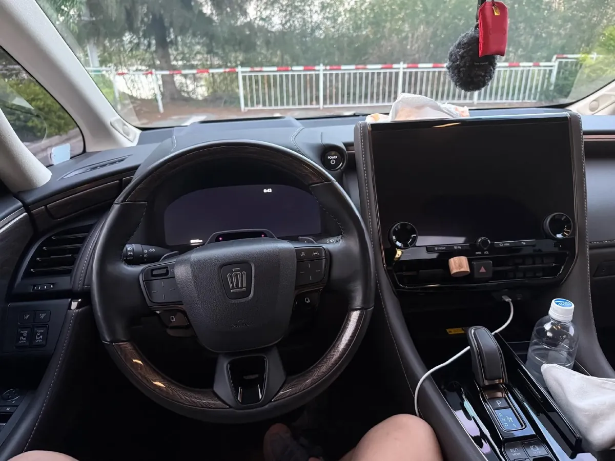 2023 Toyota Vellfire 2.5L 117HP L4 E-CVT Hybrid,autocango,china used car exporter,china ev exporter,chinese used car exporter,chinese used ev exporter