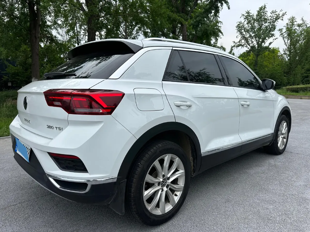 2022 Volkswagen T-Roc 1.4T 150HP L4 7DCT,autocango,china used car exporter,china ev exporter,chinese used car exporter,chinese used ev exporter