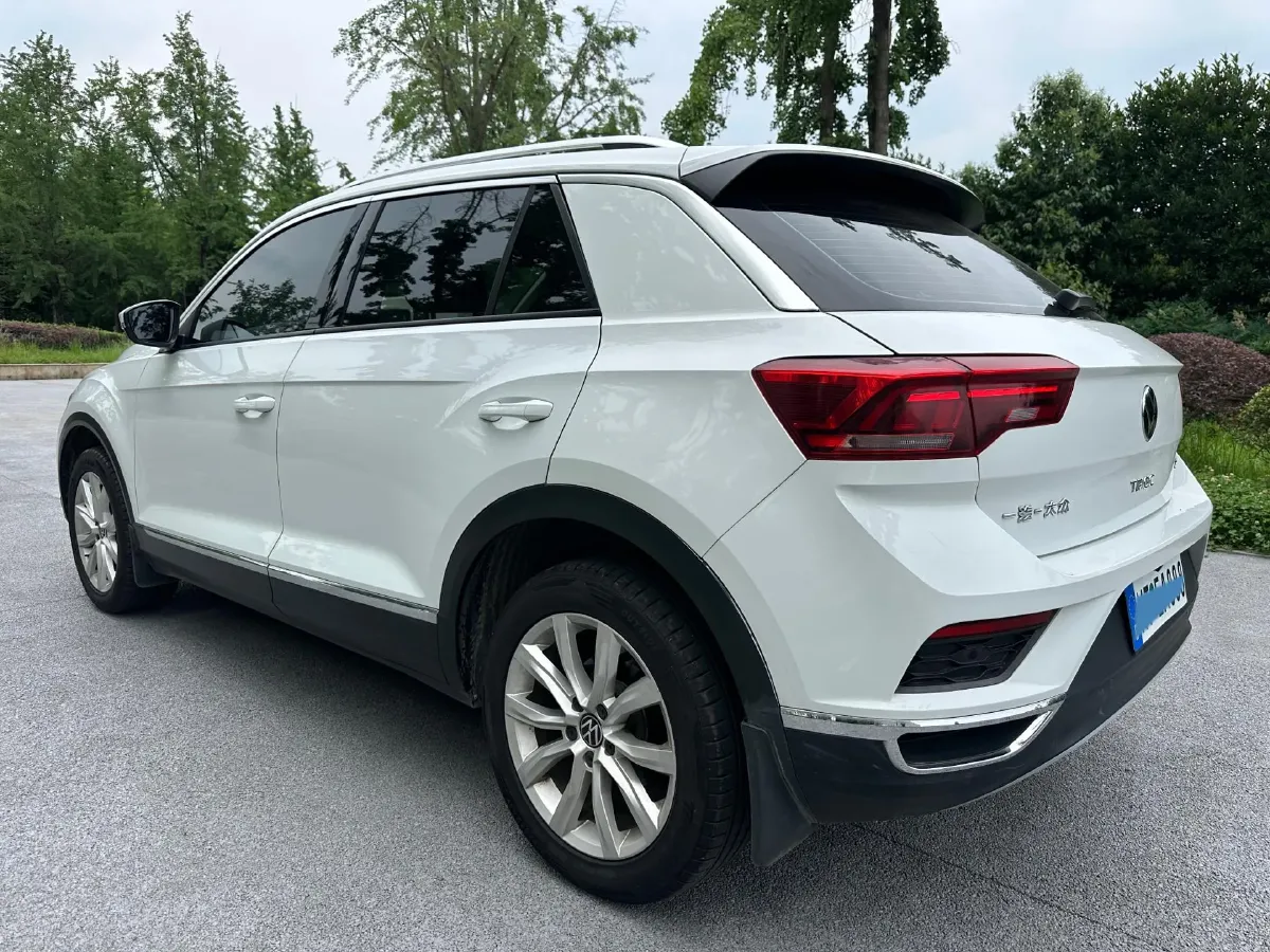 2022 Volkswagen T-Roc 1.4T 150HP L4 7DCT,autocango,china used car exporter,china ev exporter,chinese used car exporter,chinese used ev exporter