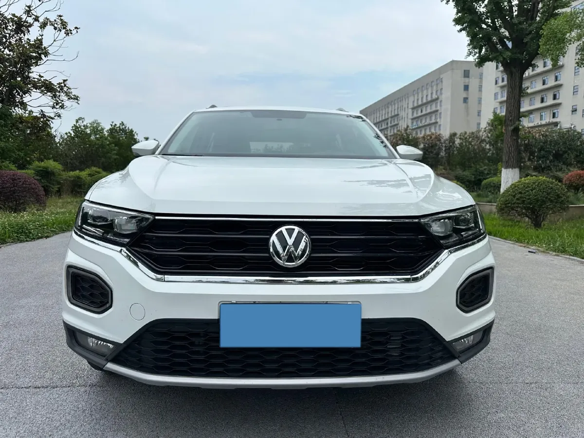 2022 Volkswagen T-Roc 1.4T 150HP L4 7DCT,autocango,china used car exporter,china ev exporter,chinese used car exporter,chinese used ev exporter