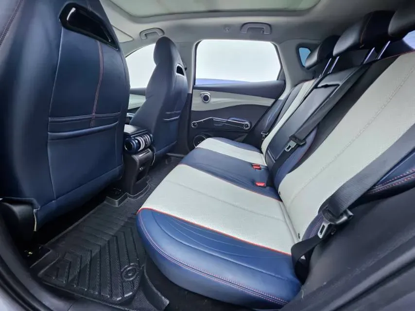 2022 Roewe RX5 MAX 1.5T 181HP L4 6AT,autocango,china used car exporter,china ev exporter,chinese used car exporter,chinese used ev exporter