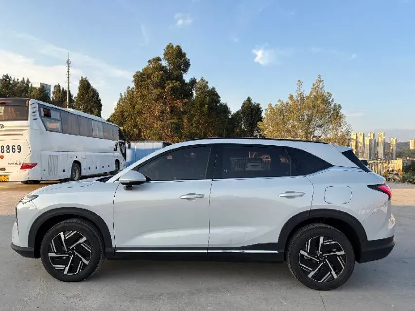 2024 WuLing XingGuangS 1.5L 106HP L4 E-CVT PHEV 20.5KWH,autocango,china used car exporter,china ev exporter,chinese used car exporter,chinese used ev exporter