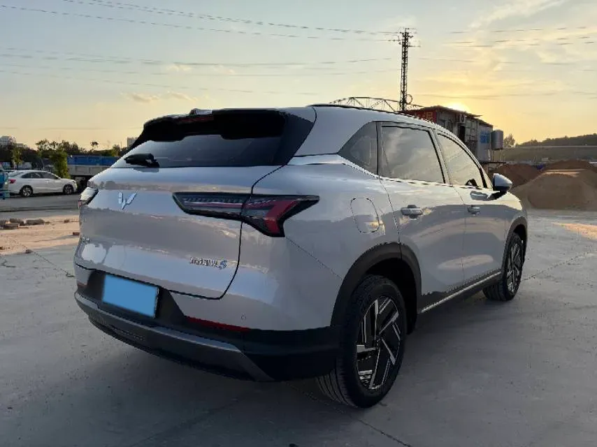 2024 WuLing XingGuangS 1.5L 106HP L4 E-CVT PHEV 20.5KWH,autocango,china used car exporter,china ev exporter,chinese used car exporter,chinese used ev exporter