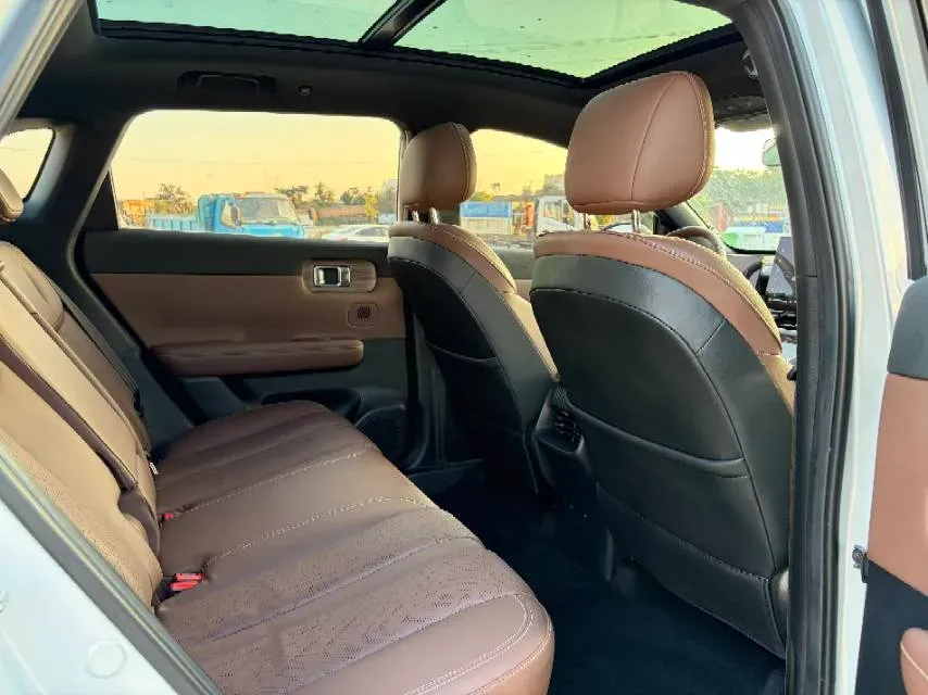 2024 WuLing XingGuangS 1.5L 106HP L4 E-CVT PHEV 20.5KWH,autocango,china used car exporter,china ev exporter,chinese used car exporter,chinese used ev exporter