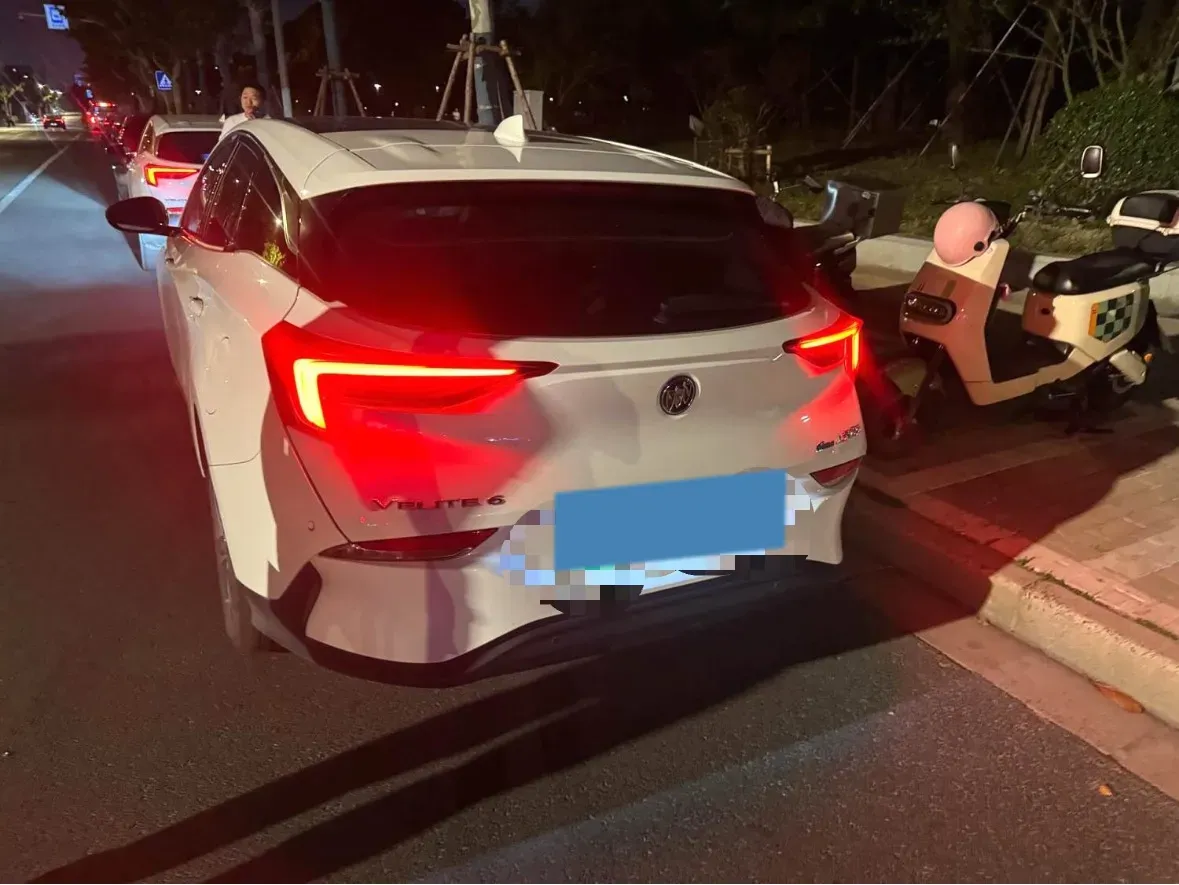 2022 Buick Velite 6 1.5L 102HP L4 E-CVT PHEV 9.5KWH,autocango,china used car exporter,china ev exporter,chinese used car exporter,chinese used ev exporter