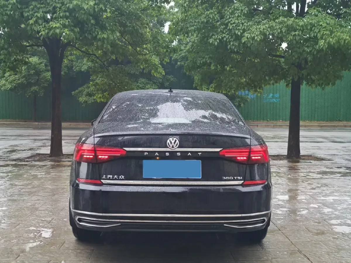 2019 Volkswagen Passat 2.0T 220HP L4 7DCT,autocango,china used car exporter,china ev exporter,chinese used car exporter,chinese used ev exporter
