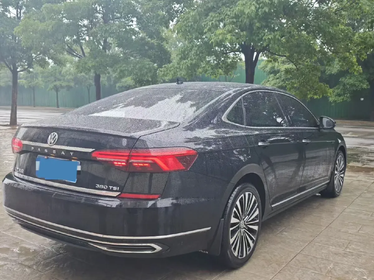 2019 Volkswagen Passat 2.0T 220HP L4 7DCT,autocango,china used car exporter,china ev exporter,chinese used car exporter,chinese used ev exporter