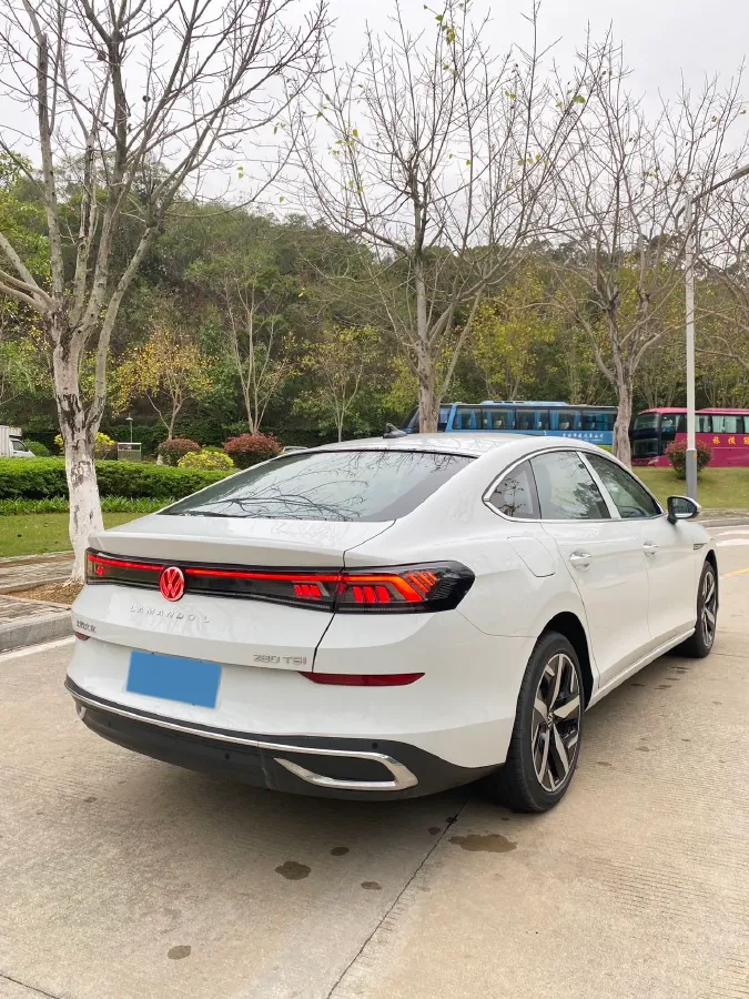2023 Volkswagen Lamando 1.4T 150HP L4 7DCT,autocango,china used car exporter,china ev exporter,chinese used car exporter,chinese used ev exporter
