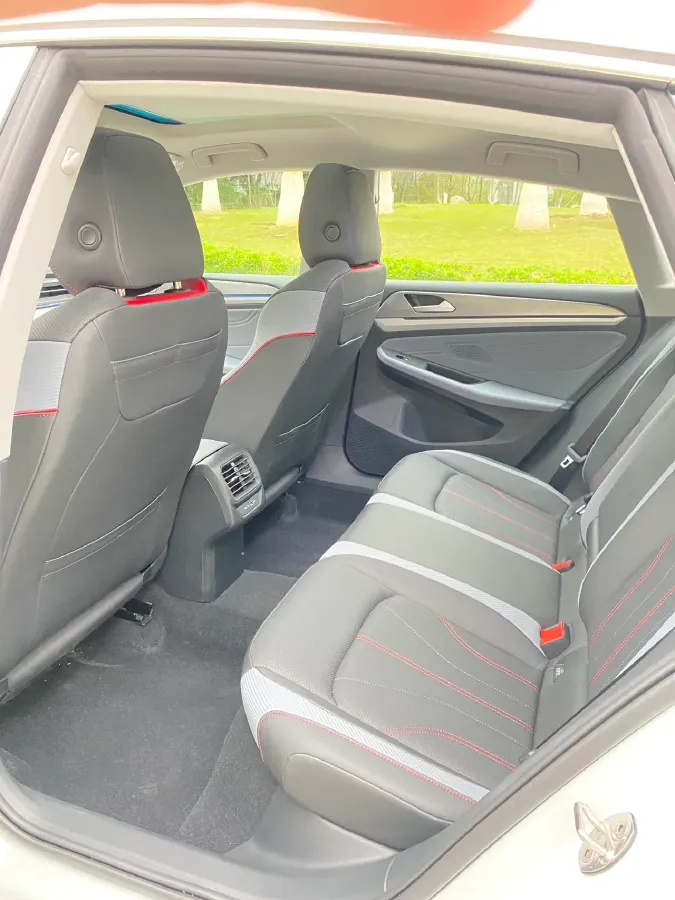 2023 Volkswagen Lamando 1.4T 150HP L4 7DCT,autocango,china used car exporter,china ev exporter,chinese used car exporter,chinese used ev exporter