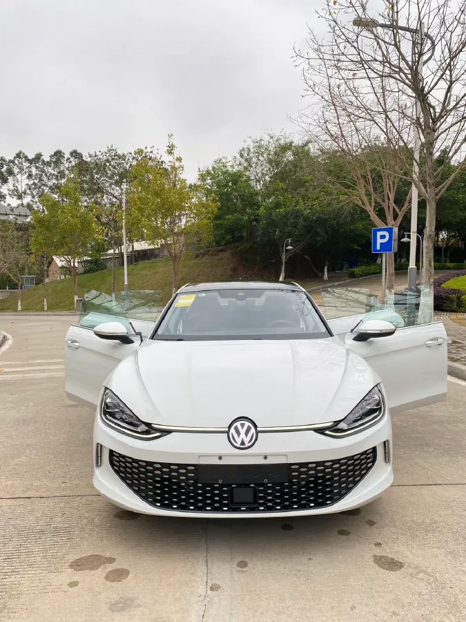 2023 Volkswagen Lamando 1.4T 150HP L4 7DCT,autocango,china used car exporter,china ev exporter,chinese used car exporter,chinese used ev exporter