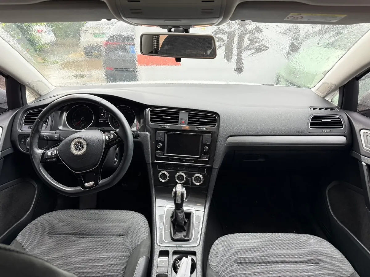 2018 Volkswagen Golf 1.4T 131HP L4 7DCT,autocango,china used car exporter,china ev exporter,chinese used car exporter,chinese used ev exporter