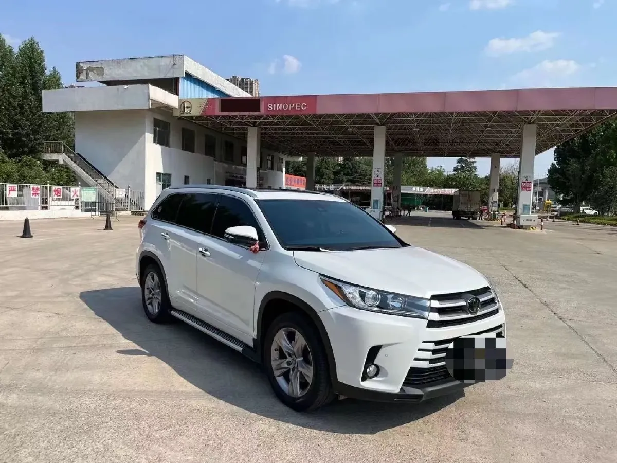 2021 Toyota Highlander 2.0T 220HP L4 6AT,autocango,china used car exporter,china ev exporter,chinese used car exporter,chinese used ev exporter