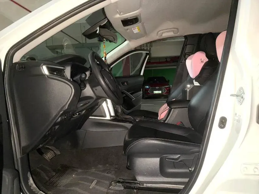 2022 Toyota Corolla Cross 2.0L 171HP L4 CVT,autocango,china used car exporter,china ev exporter,chinese used car exporter,chinese used ev exporter