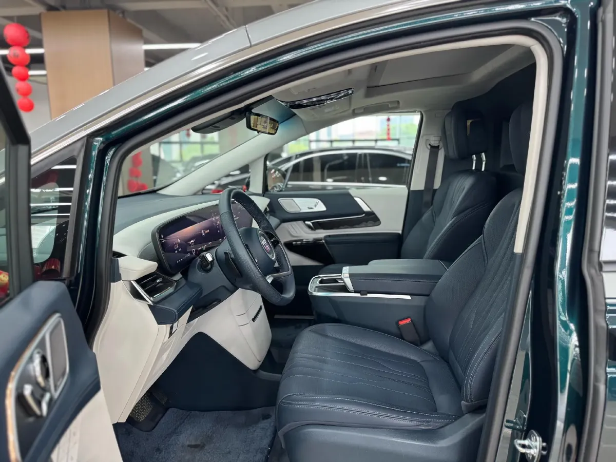 2023 Buick Century 2.0T 237HP L4 9AT,autocango,china used car exporter,china ev exporter,chinese used car exporter,chinese used ev exporter