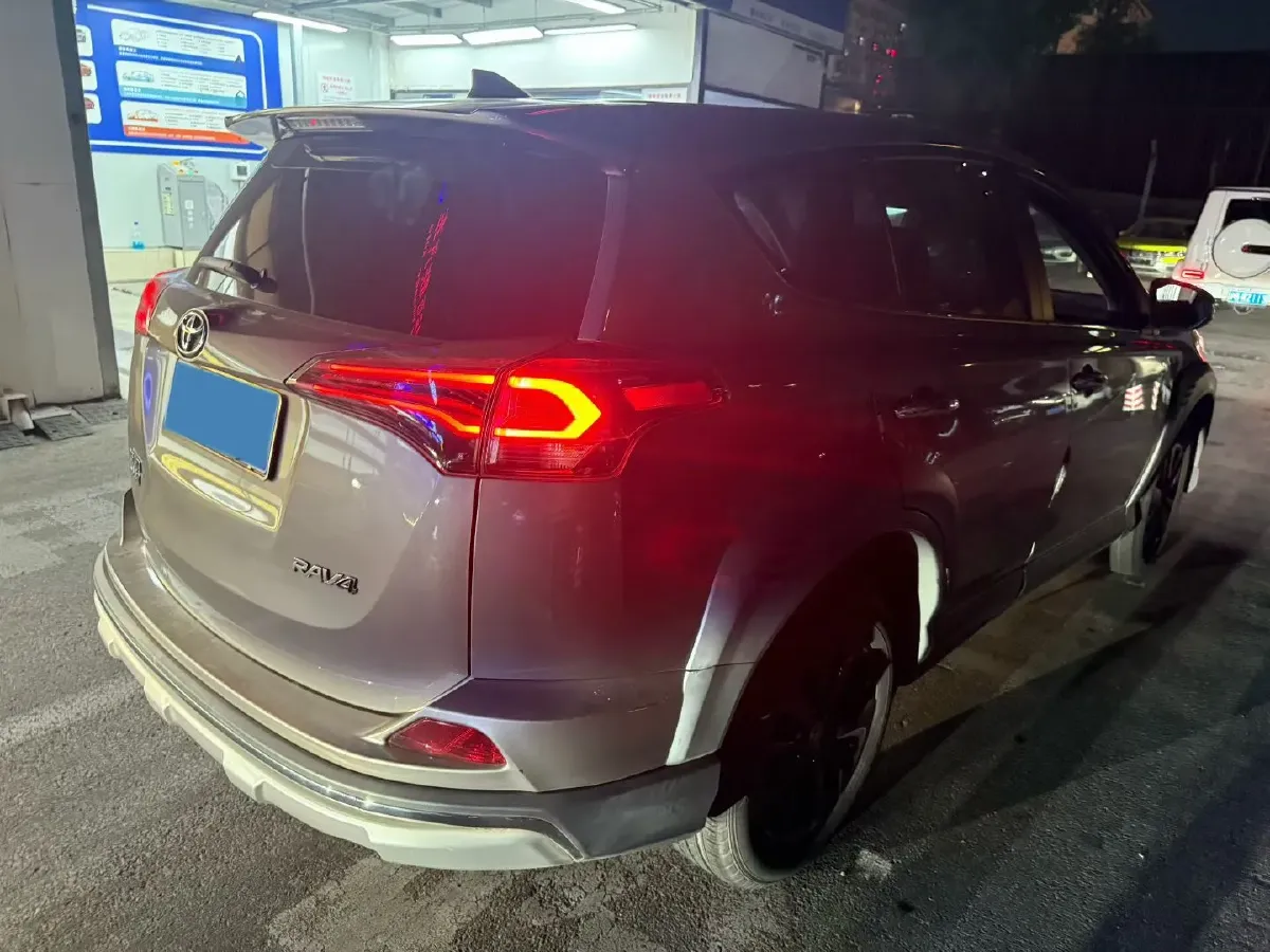 2019 Toyota Camry 2.0L 178HP L4 CVT,autocango,china used car exporter,china ev exporter,chinese used car exporter,chinese used ev exporter