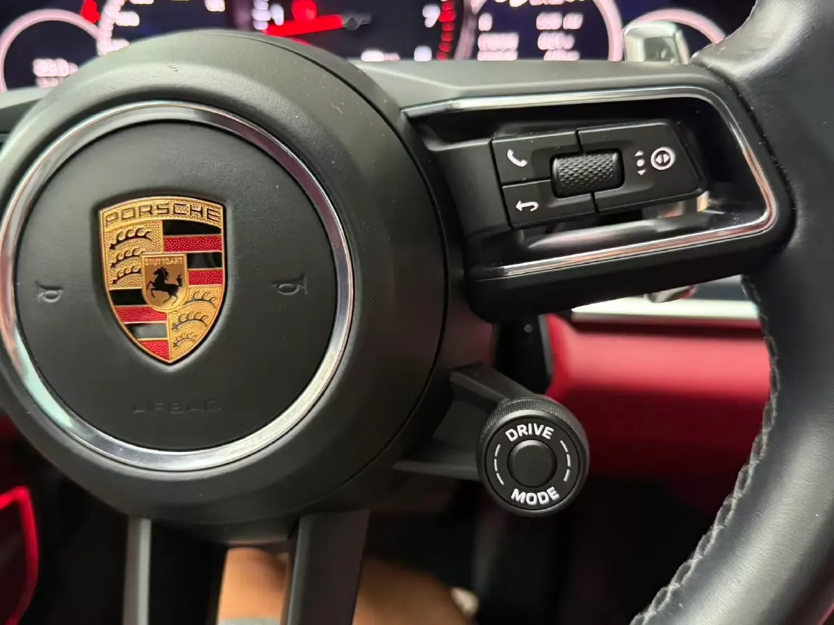 2021 Porsche Panamera 2.9T 330HP V6 8DCT,autocango,china used car exporter,china ev exporter,chinese used car exporter,chinese used ev exporter
