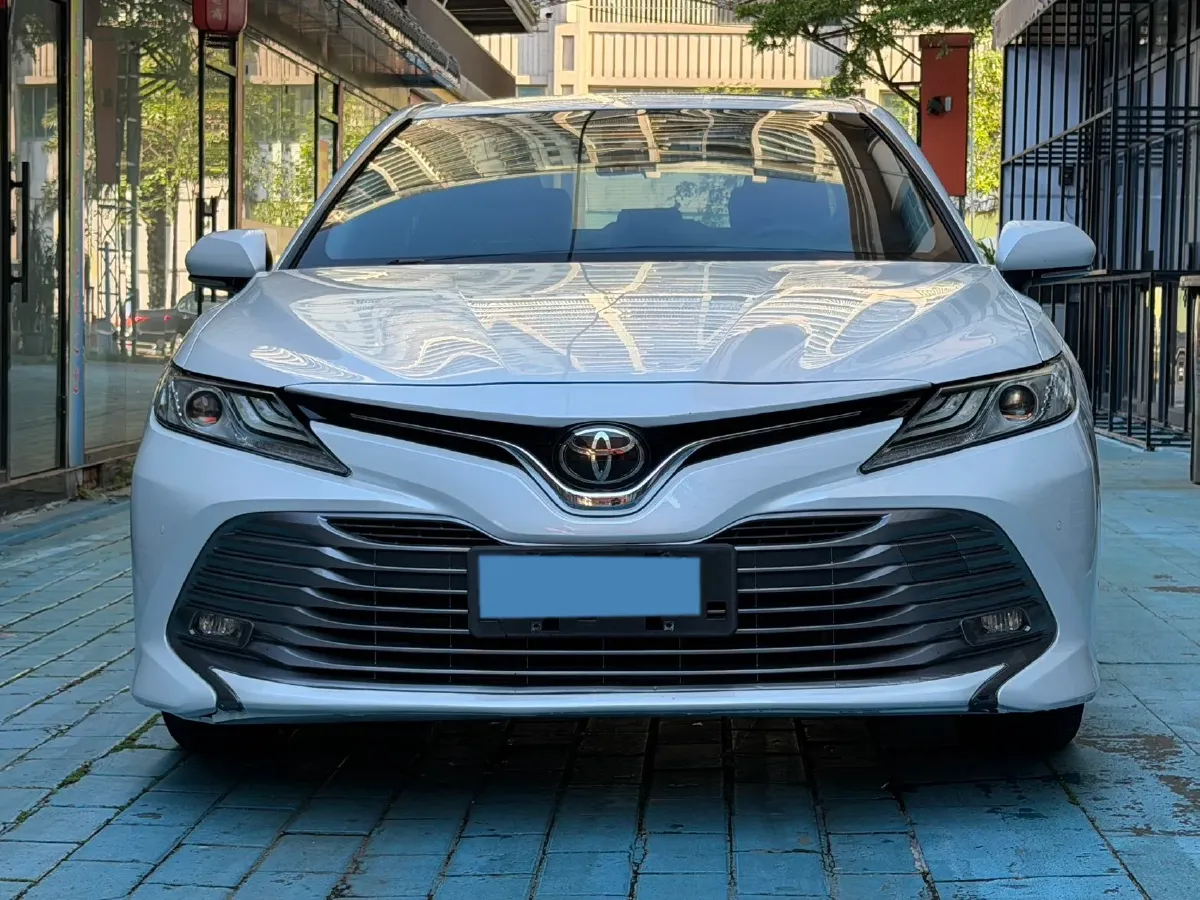 2018 Toyota Camry 2.0L 169HP L4 6AT,autocango,china used car exporter,china ev exporter,chinese used car exporter,chinese used ev exporter