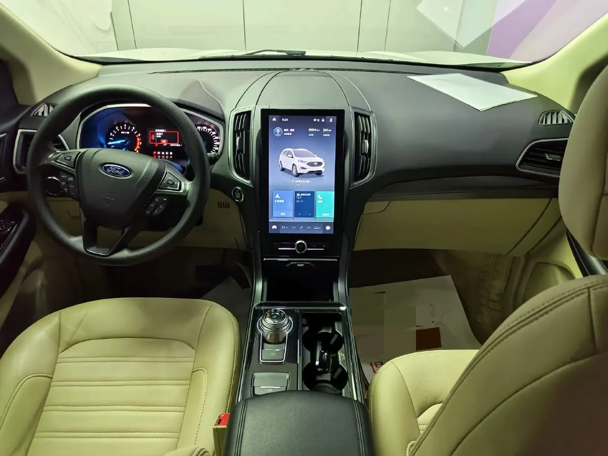 2021 Ford Edge 2.0T 245HP L4 8AT,autocango,china used car exporter,china ev exporter,chinese used car exporter,chinese used ev exporter