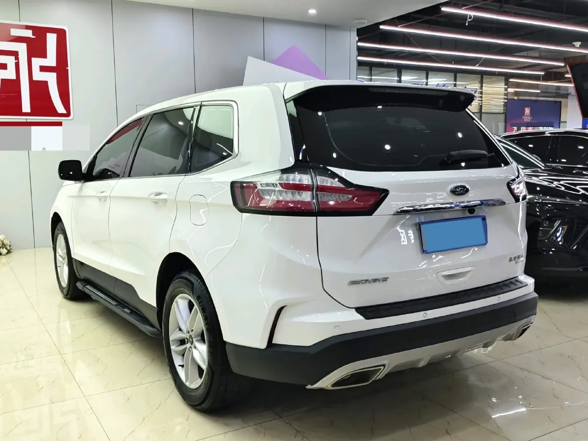 2021 Ford Edge 2.0T 245HP L4 8AT,autocango,china used car exporter,china ev exporter,chinese used car exporter,chinese used ev exporter