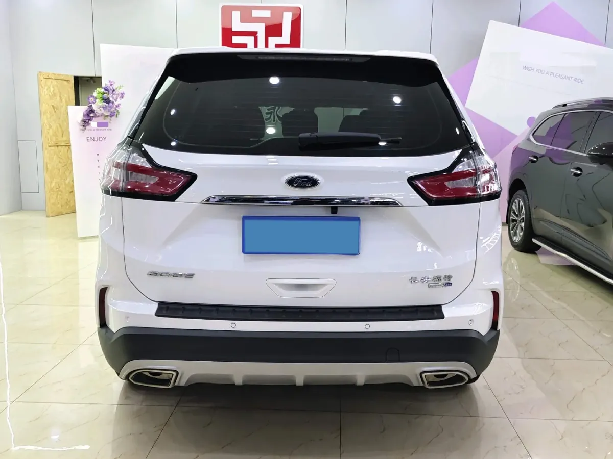 2021 Ford Edge 2.0T 245HP L4 8AT,autocango,china used car exporter,china ev exporter,chinese used car exporter,chinese used ev exporter