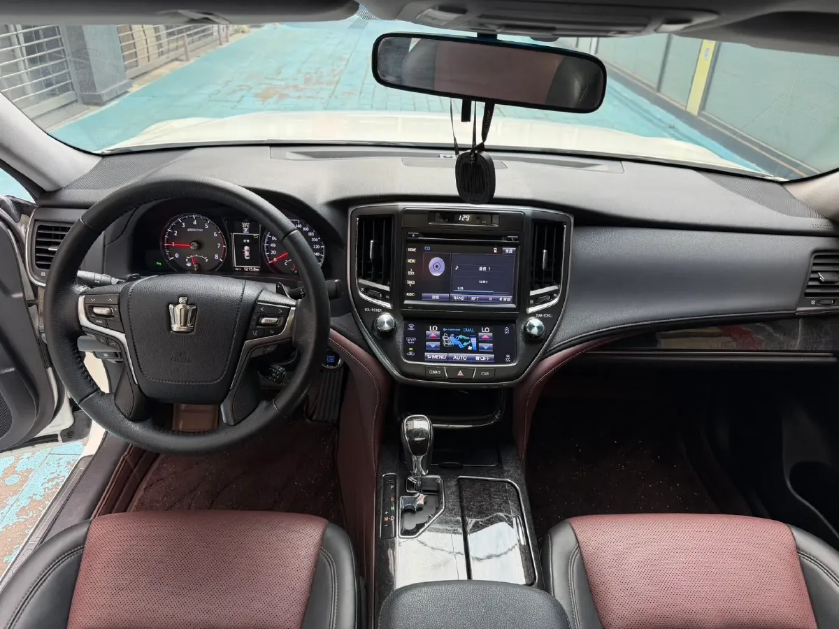 2018 Toyota Highlander 2.0T 220HP L4 6AT,autocango,china used car exporter,china ev exporter,chinese used car exporter,chinese used ev exporter