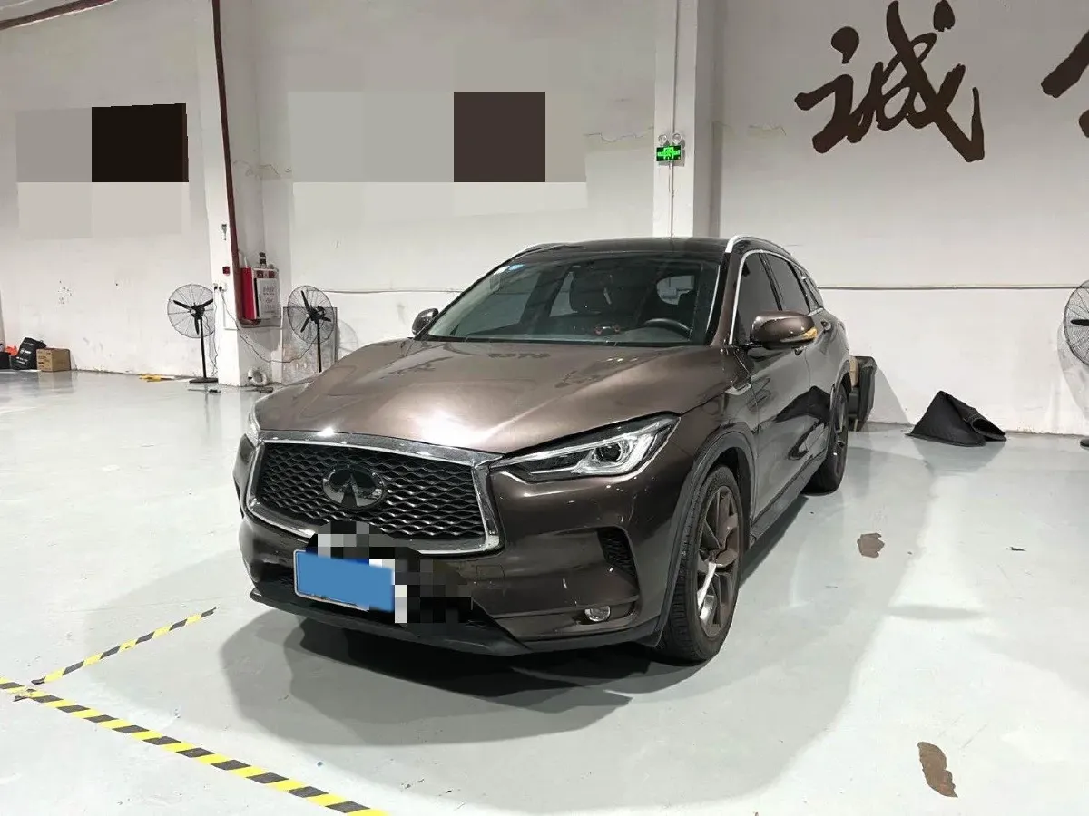 2018 Jeep Grand Commander 2.0T 265HP L4 9AT,autocango,china used car exporter,china ev exporter,chinese used car exporter,chinese used ev exporter