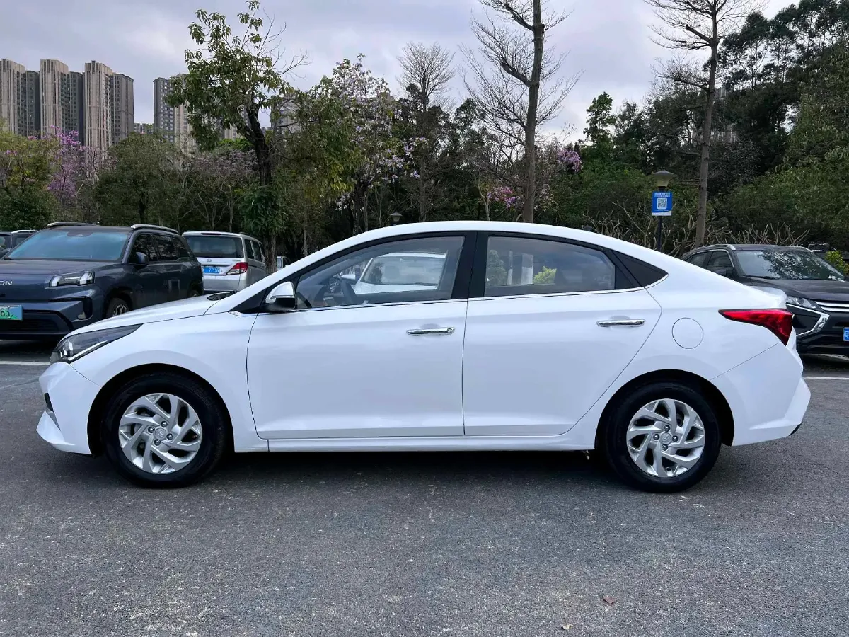 2020 Hyundai Verna 1.4L 100HP L4 6MT,autocango,china used car exporter,china ev exporter,chinese used car exporter,chinese used ev exporter
