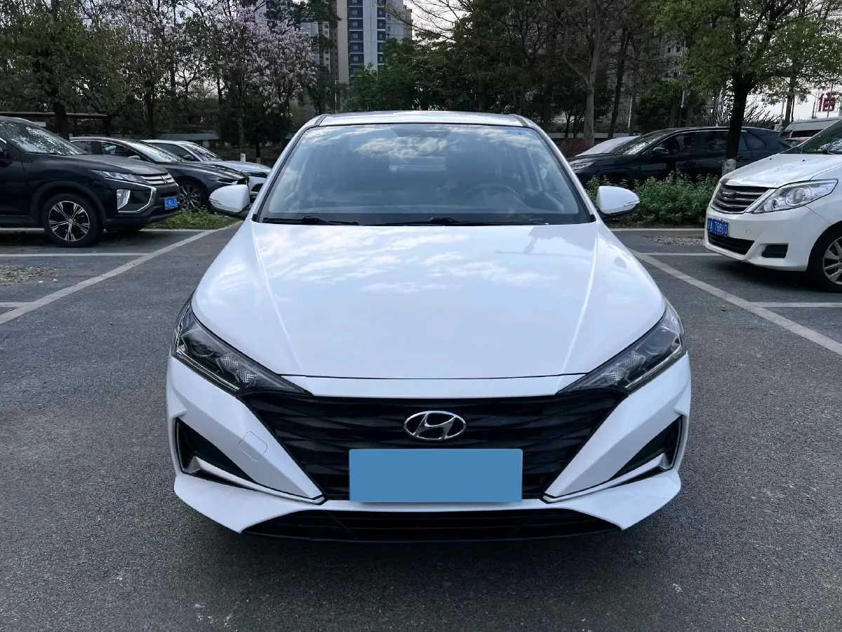 2020 Hyundai Verna 1.4L 100HP L4 6MT,autocango,china used car exporter,china ev exporter,chinese used car exporter,chinese used ev exporter