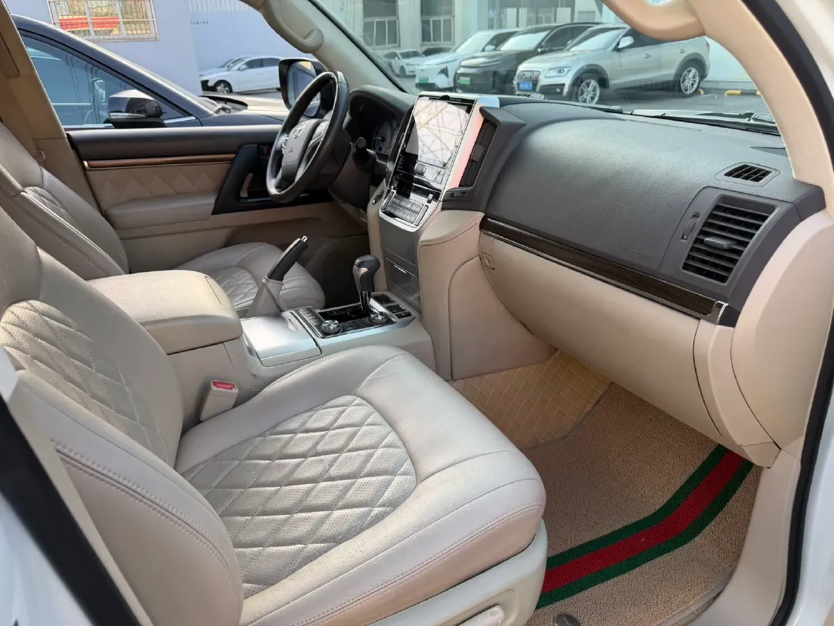 2019 Chevrolet Trax 1.0T 125HP L3 6AT,autocango,china used car exporter,china ev exporter,chinese used car exporter,chinese used ev exporter