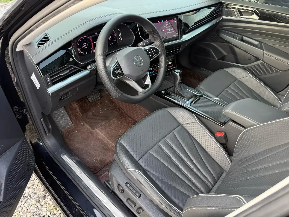 2024 Volkswagen Passat 2.0T 220HP L4 7DCT,autocango,china used car exporter,china ev exporter,chinese used car exporter,chinese used ev exporter