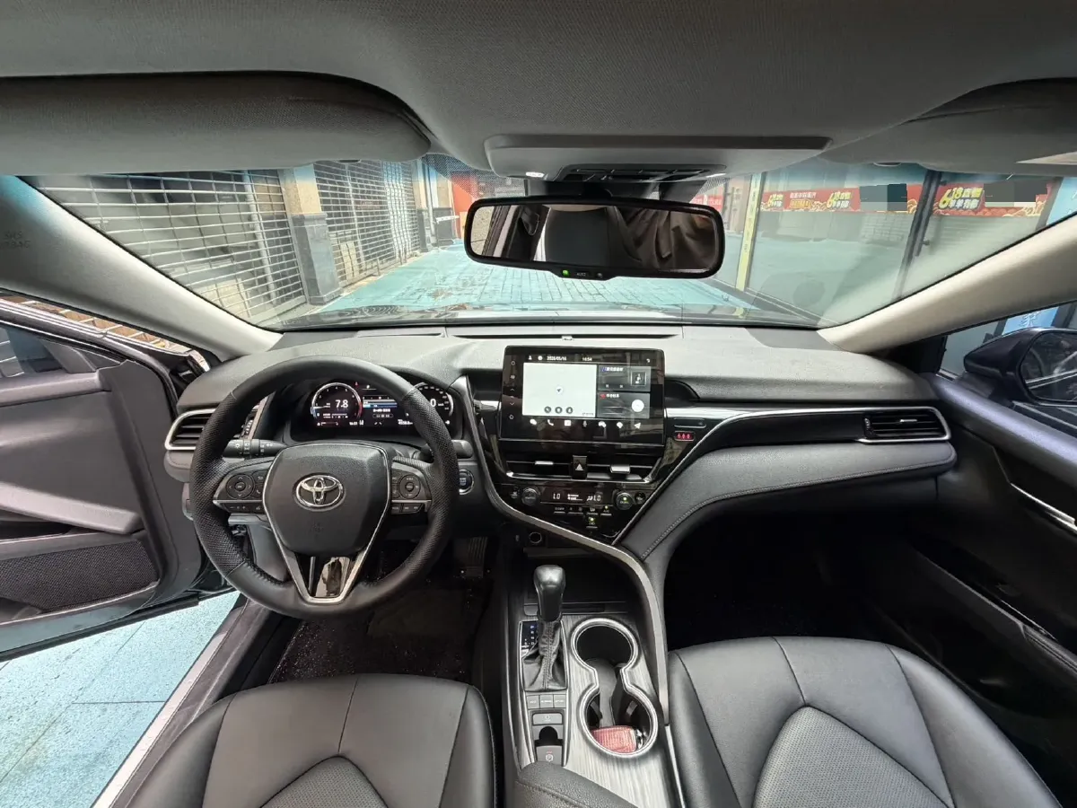 2021 Toyota Camry 2.5L 209HP L4 8AT,autocango,china used car exporter,china ev exporter,chinese used car exporter,chinese used ev exporter