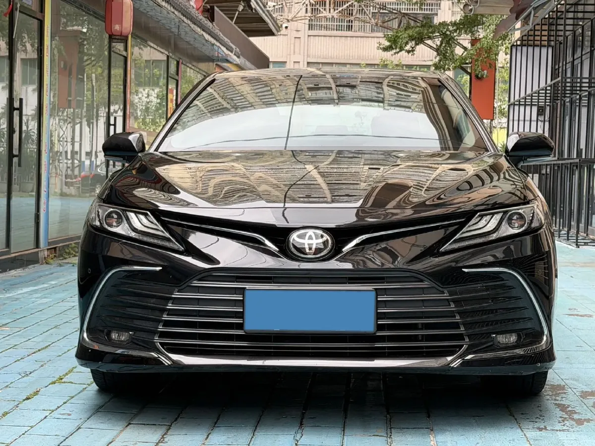 2021 Toyota Camry 2.5L 209HP L4 8AT,autocango,china used car exporter,china ev exporter,chinese used car exporter,chinese used ev exporter