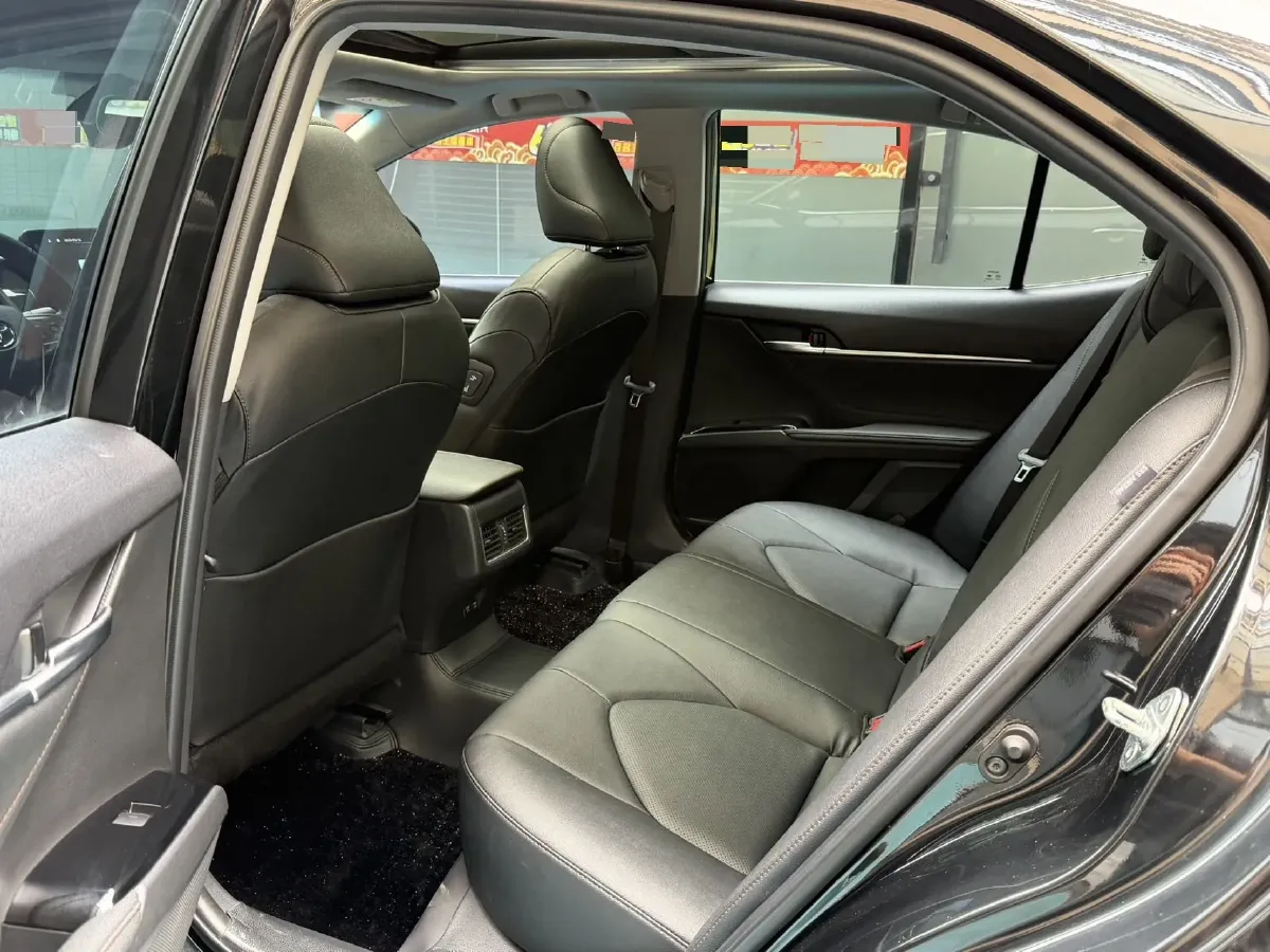 2021 Toyota Camry 2.5L 209HP L4 8AT,autocango,china used car exporter,china ev exporter,chinese used car exporter,chinese used ev exporter