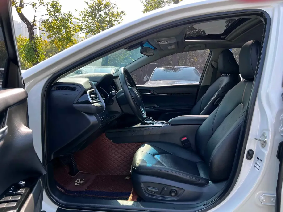 2021 Toyota Camry 2.5L 178HP L4 E-CVT Hybrid,autocango,china used car exporter,china ev exporter,chinese used car exporter,chinese used ev exporter
