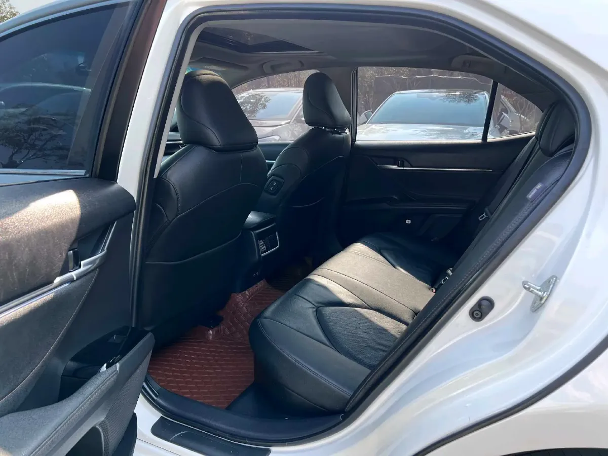 2021 Toyota Camry 2.5L 178HP L4 E-CVT Hybrid,autocango,china used car exporter,china ev exporter,chinese used car exporter,chinese used ev exporter