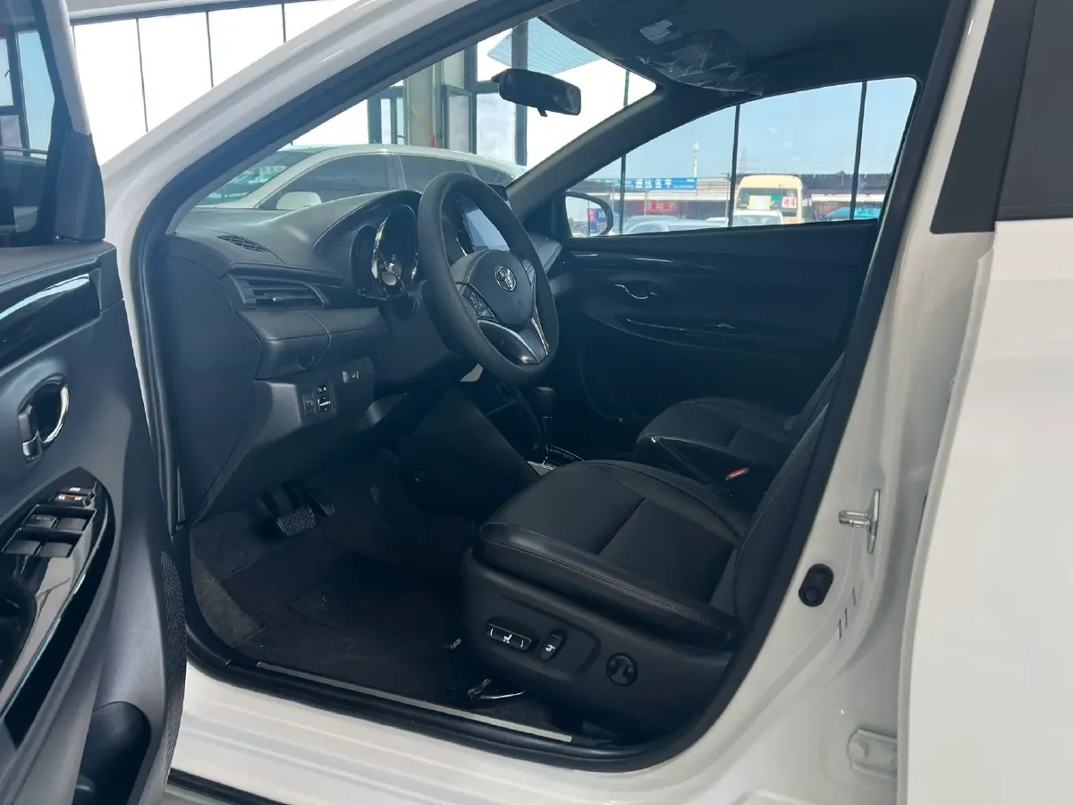 2022 Toyota Yaris L 1.5L 112HP L4 CVT,autocango,china used car exporter,china ev exporter,chinese used car exporter,chinese used ev exporter