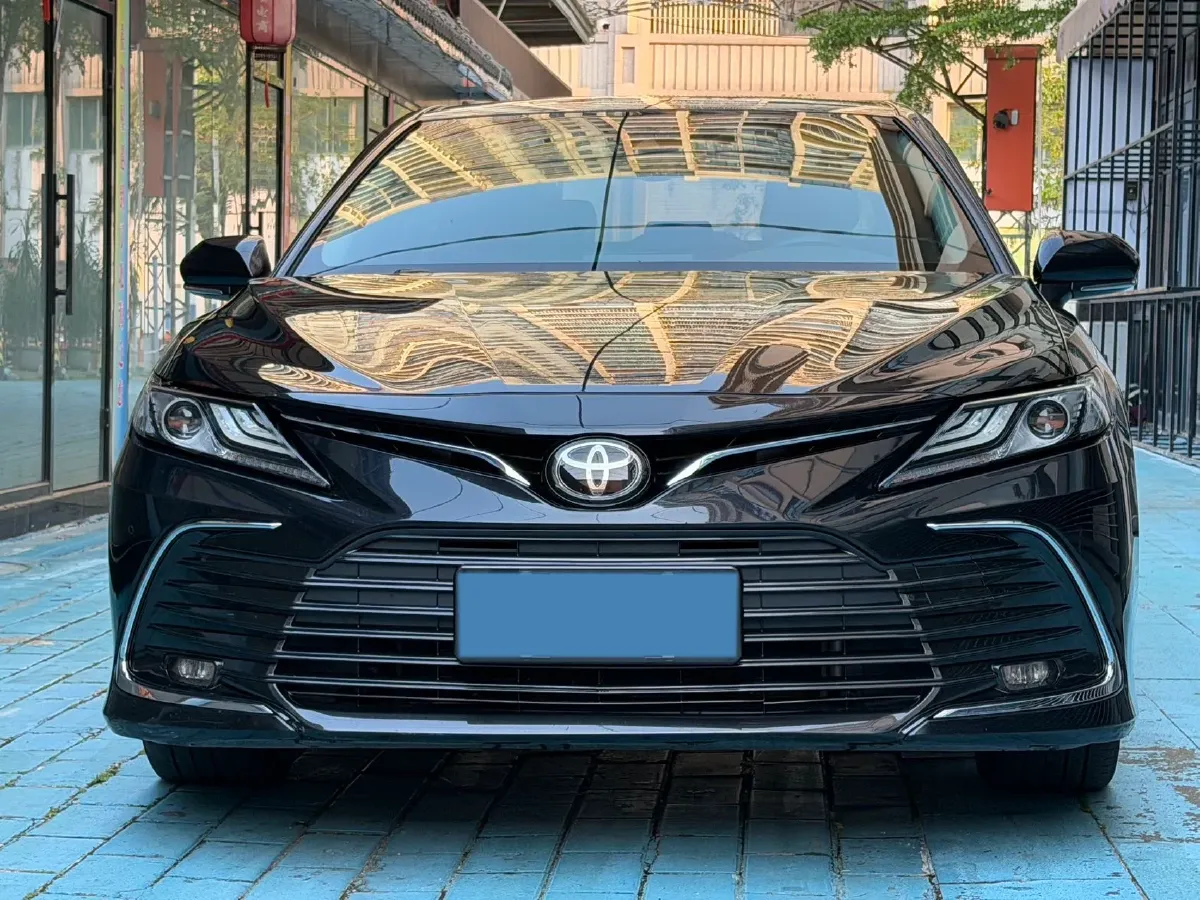 2021 Toyota Camry 2.5L 209HP L4 8AT,autocango,china used car exporter,china ev exporter,chinese used car exporter,chinese used ev exporter