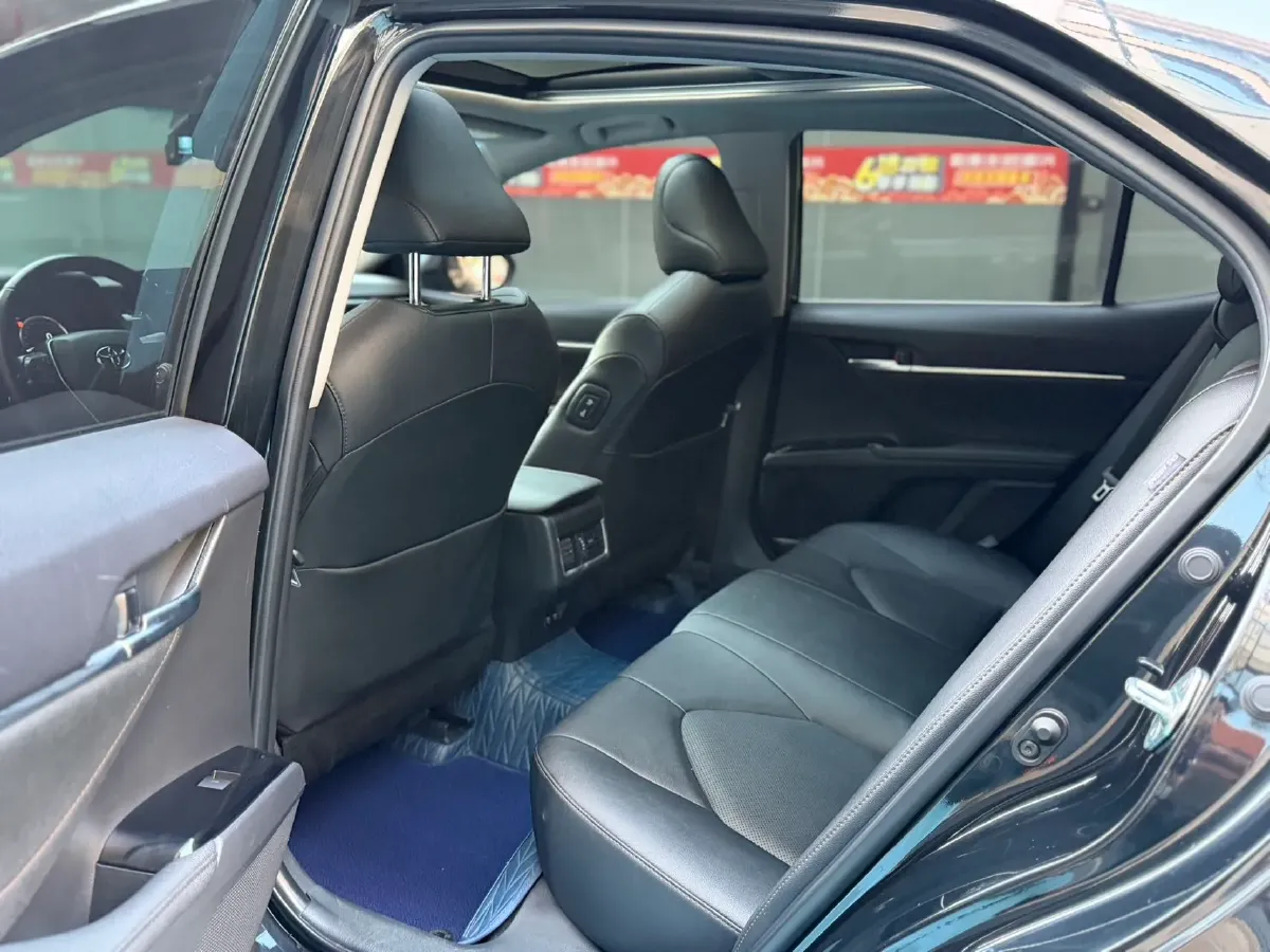 2021 Toyota Camry 2.5L 209HP L4 8AT,autocango,china used car exporter,china ev exporter,chinese used car exporter,chinese used ev exporter