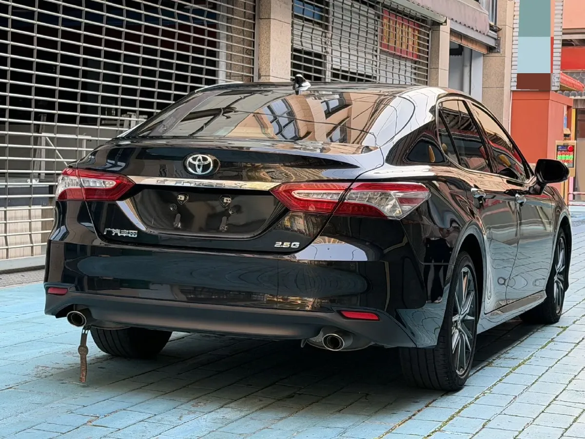 2021 Toyota Camry 2.5L 209HP L4 8AT,autocango,china used car exporter,china ev exporter,chinese used car exporter,chinese used ev exporter