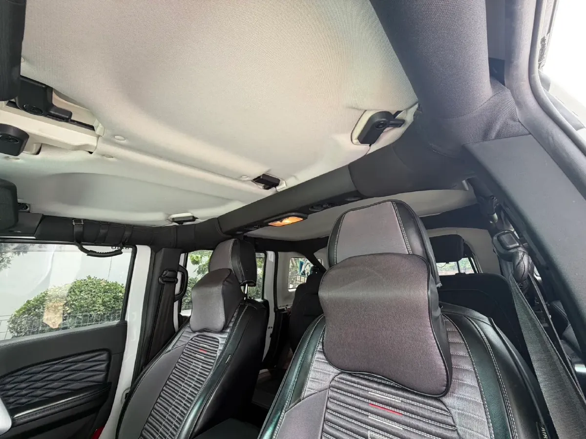 2018 Beijing BJ40 2.0T 150HP L4 6MT,autocango,china used car exporter,china ev exporter,chinese used car exporter,chinese used ev exporter